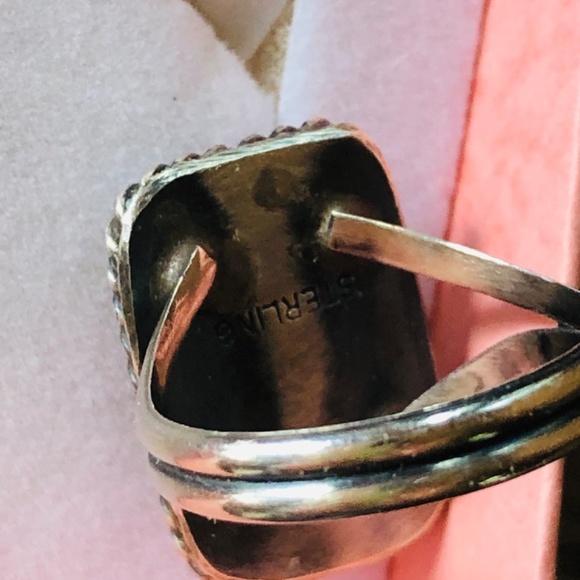 Navajo Sterling Silver Spiny Oyster - Picture 11 of 16